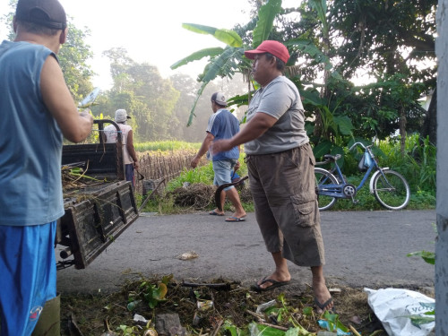 Kerja Bhakti Di Desa Badalpandean