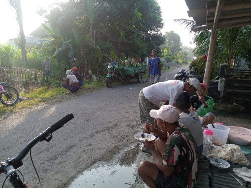 Kerja Bhakti Di Desa Badalpandean