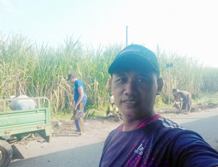 Guyub Rukun Kerja Bhakti Di Desa Badalpandean